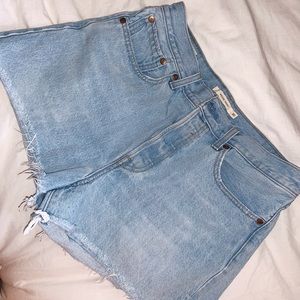 Levi’s High-Rise Wedgie Cutoff Shorts
